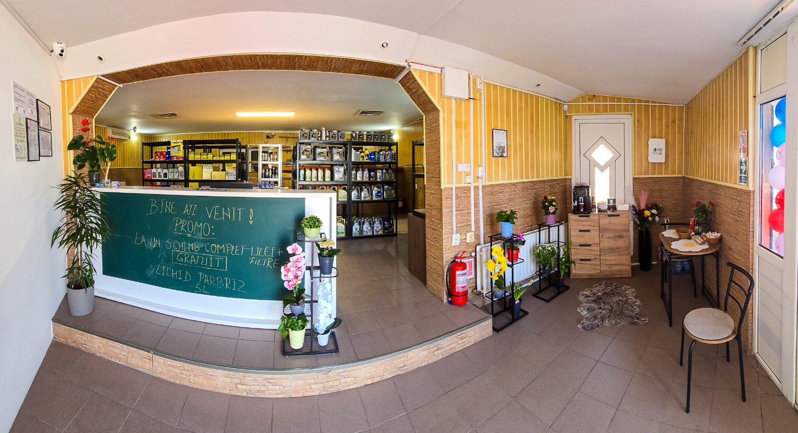 Interior magazin ZuzuAuto Focșani - piese auto